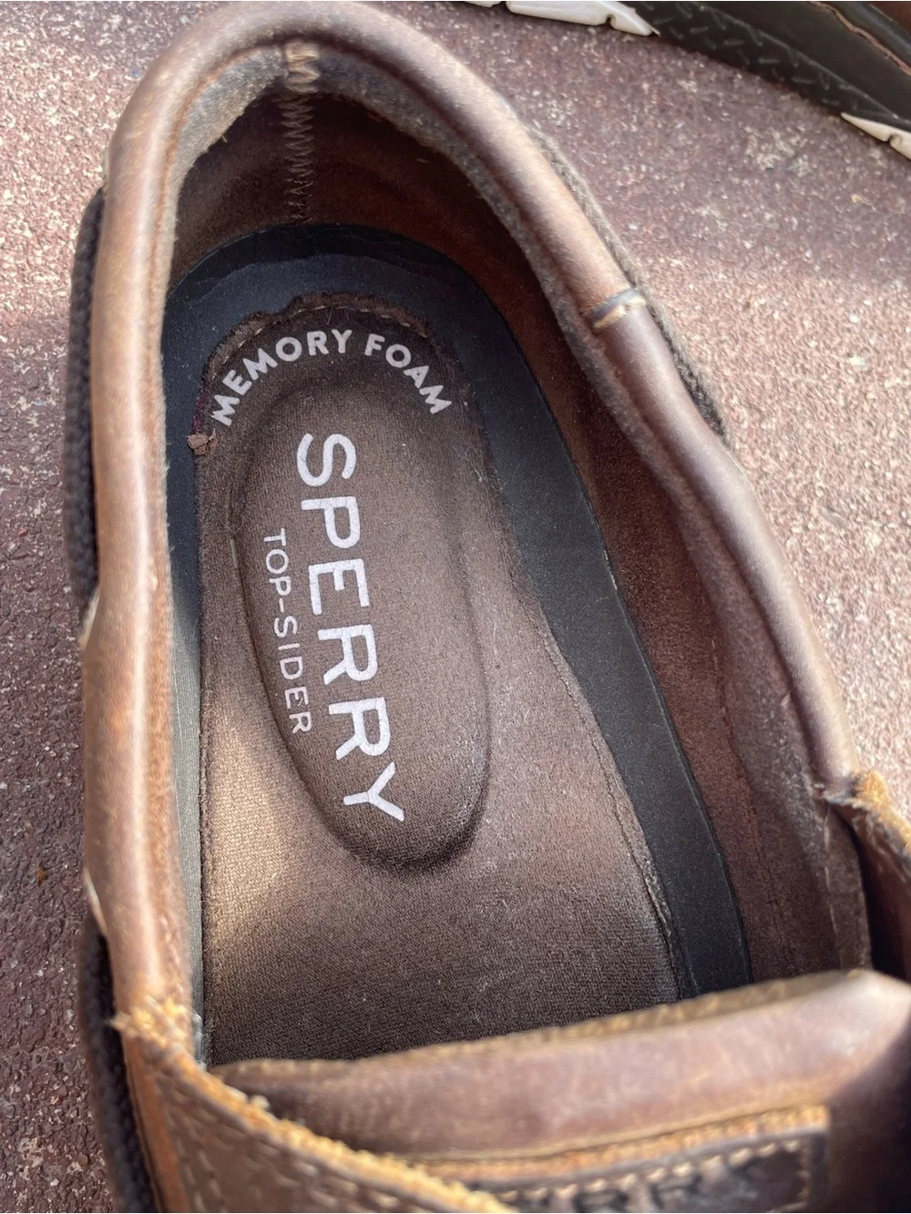 Sperry Men’s Dark Brown Leather Lace-Up Boat Shoes